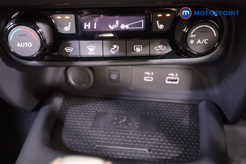 Nissan Juke Tekna Automatic Petrol SUV - Stock Number (1596704) - 20th supplementary image