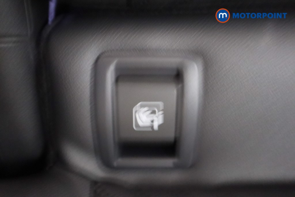 Nissan Juke Tekna Automatic Petrol SUV - Stock Number (1596704) - 26th supplementary image