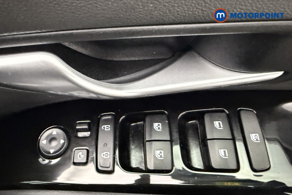 Hyundai Tucson Se Connect Manual Petrol SUV - Stock Number (1596822) - 19th supplementary image