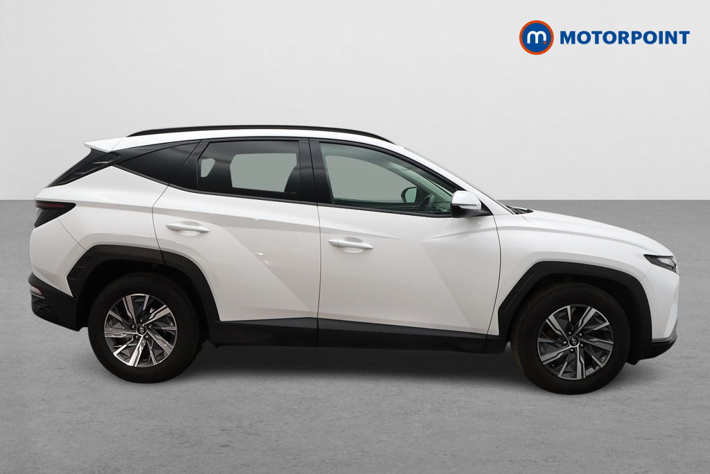 Hyundai Tucson Se Connect Manual Petrol SUV - Stock Number (1596822) - Drivers side