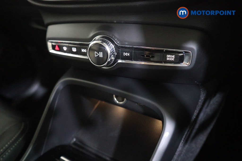 Volvo Xc40 Inscription Automatic Petrol SUV - Stock Number (1596986) - 8th supplementary image