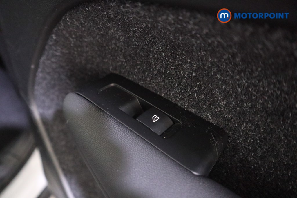 Volvo Xc40 Inscription Automatic Petrol SUV - Stock Number (1596986) - 17th supplementary image