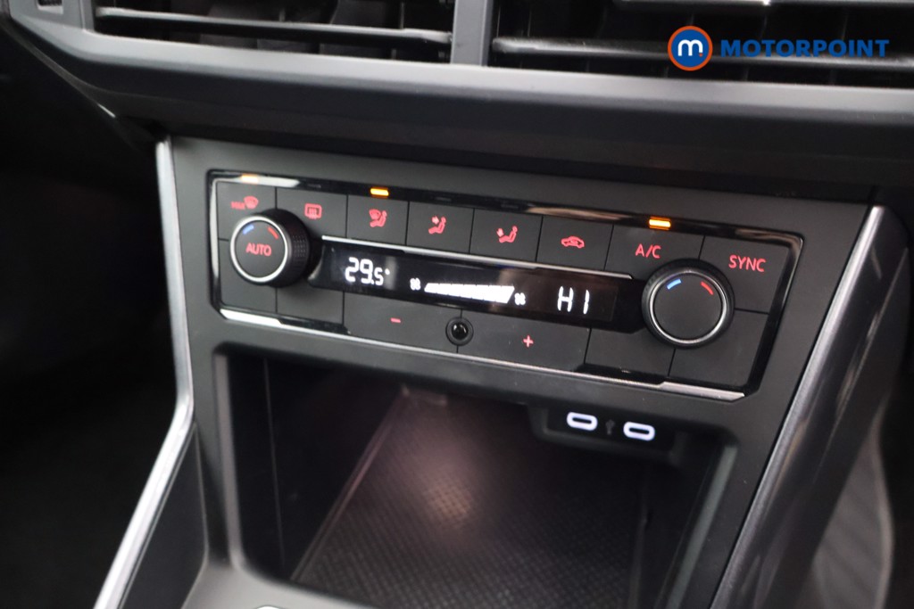 Volkswagen Polo SEL Manual Petrol Hatchback - Stock Number (1597394) - 6th supplementary image