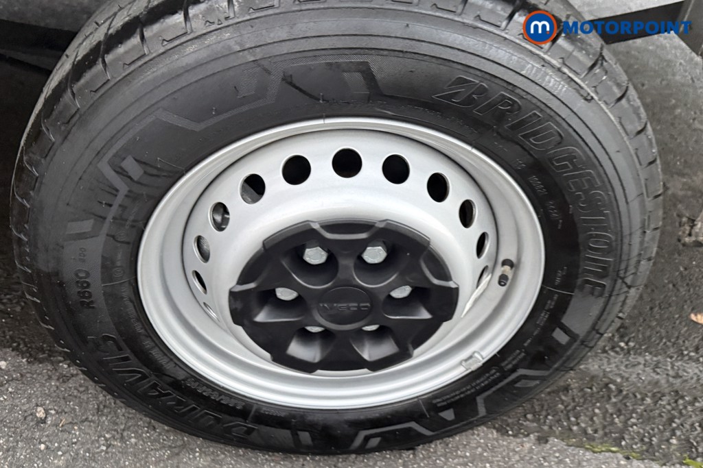 Iveco Daily Business Manual Diesel High Volume-High Roof Van - Stock Number (1597397) - 15th supplementary image