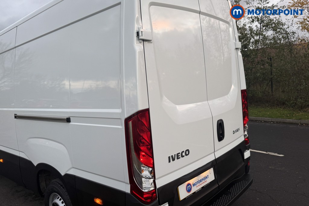 Iveco Daily Business Manual Diesel High Volume-High Roof Van - Stock Number (1597397) - Drivers side rear corner