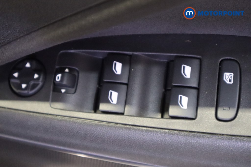 Vauxhall Crossland Ultimate Manual Petrol SUV - Stock Number (1597512) - 15th supplementary image