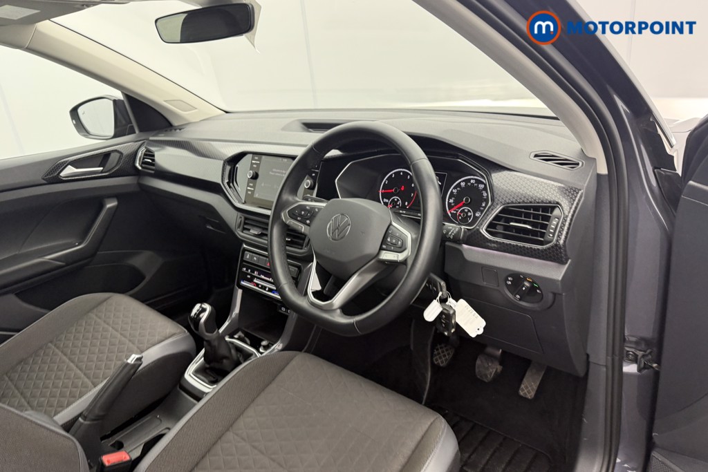 Volkswagen T-Cross SEL Manual Petrol SUV - Stock Number (1597684) - 4th supplementary image