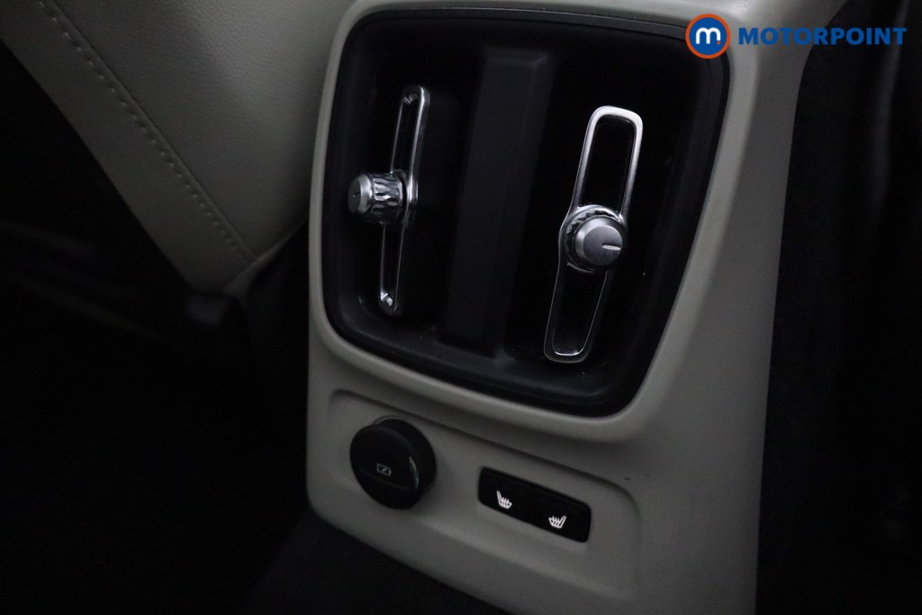 Volvo Xc40 Ultimate Automatic Petrol Plug-In Hybrid SUV - Stock Number (1597844) - 10th supplementary image
