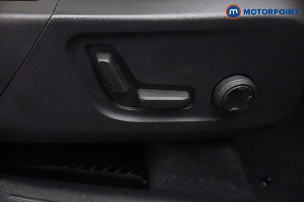 Volvo Xc40 Ultimate Automatic Petrol Plug-In Hybrid SUV - Stock Number (1597844) - 16th supplementary image