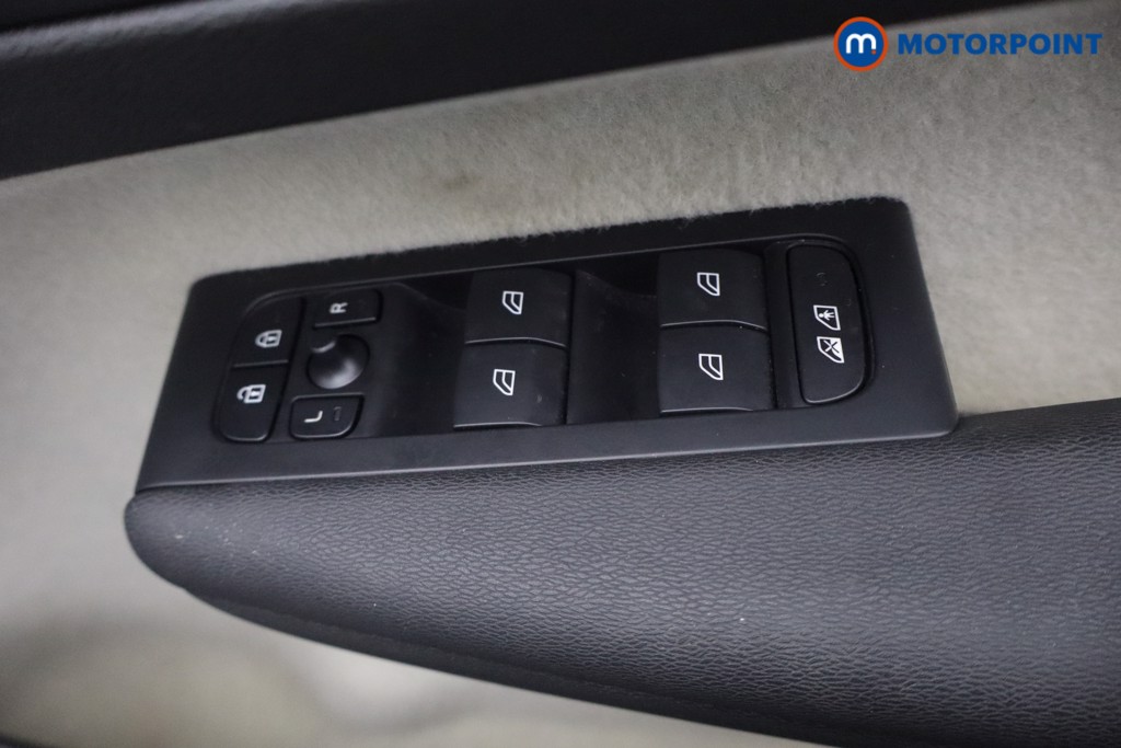 Volvo Xc40 Ultimate Automatic Petrol Plug-In Hybrid SUV - Stock Number (1597844) - 22nd supplementary image