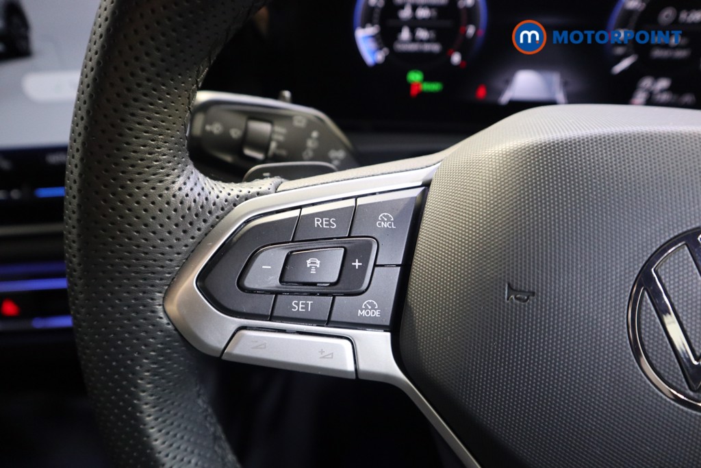 Volkswagen Tiguan R-Line Automatic Petrol SUV - Stock Number (1598076) - 3rd supplementary image