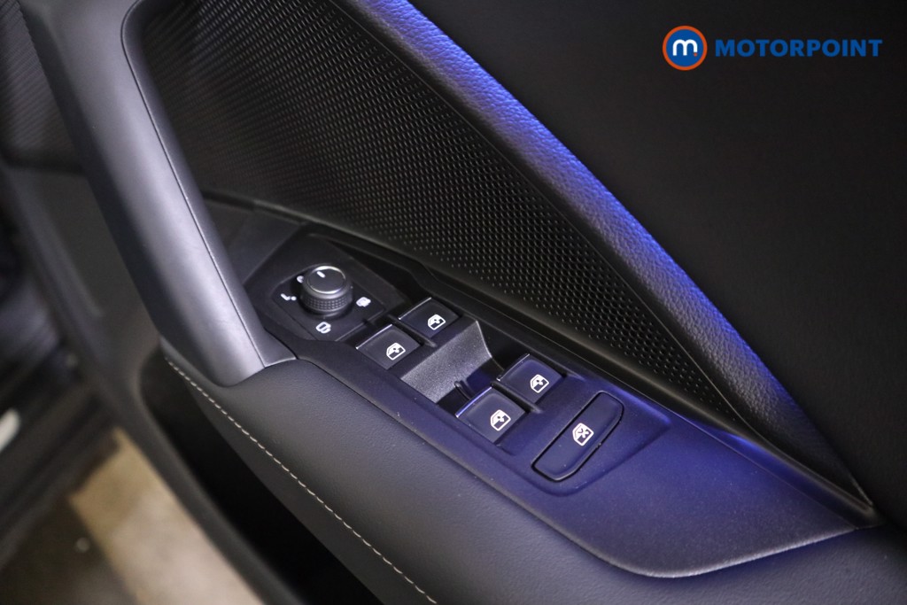 Volkswagen Tiguan R-Line Automatic Petrol SUV - Stock Number (1598076) - 10th supplementary image