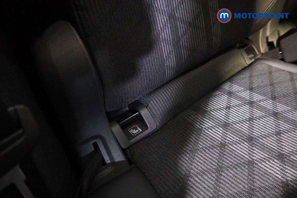 Volkswagen Tiguan R-Line Automatic Petrol SUV - Stock Number (1598076) - 14th supplementary image