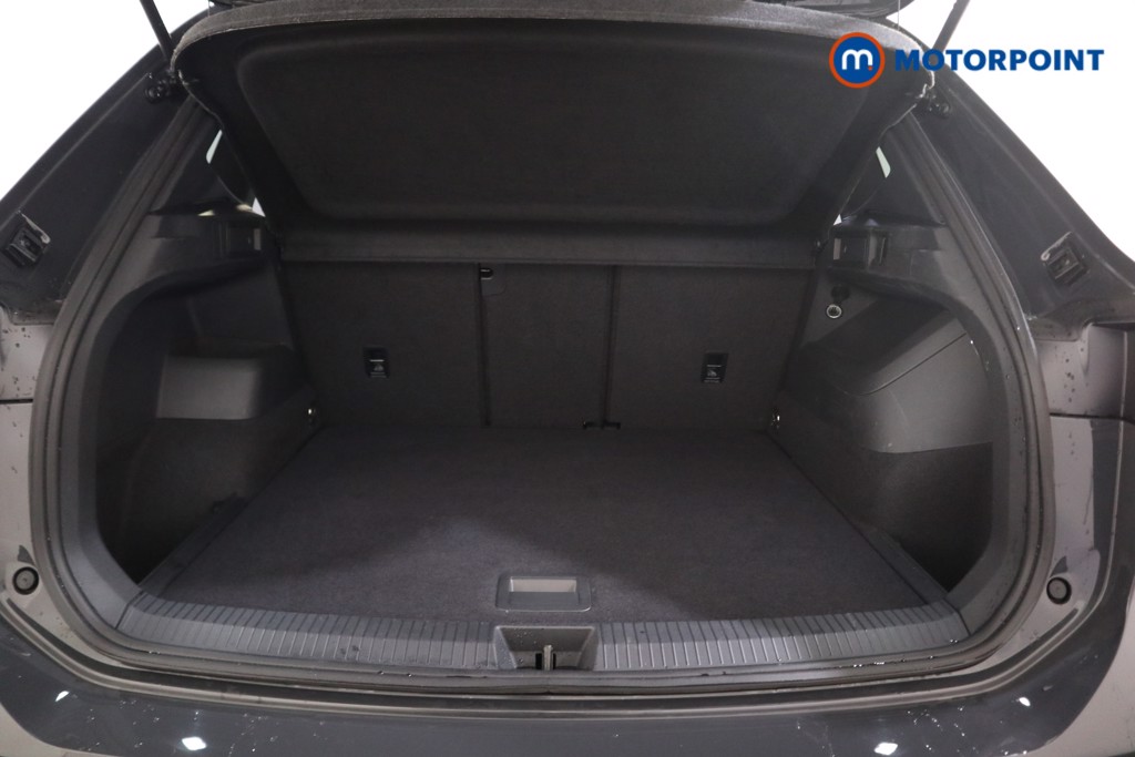 Volkswagen Tiguan R-Line Automatic Petrol SUV - Stock Number (1598076) - 17th supplementary image