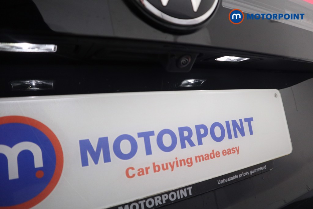 Volkswagen Tiguan R-Line Automatic Petrol SUV - Stock Number (1598076) - 23rd supplementary image