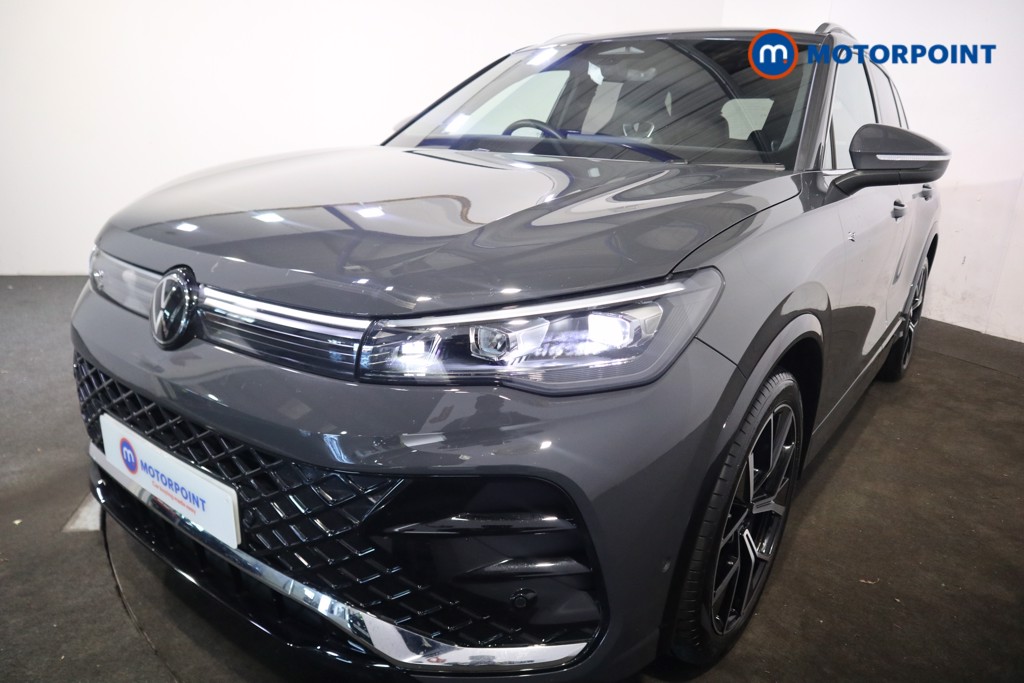 Volkswagen Tiguan R-Line Automatic Petrol SUV - Stock Number (1598076) - 32nd supplementary image