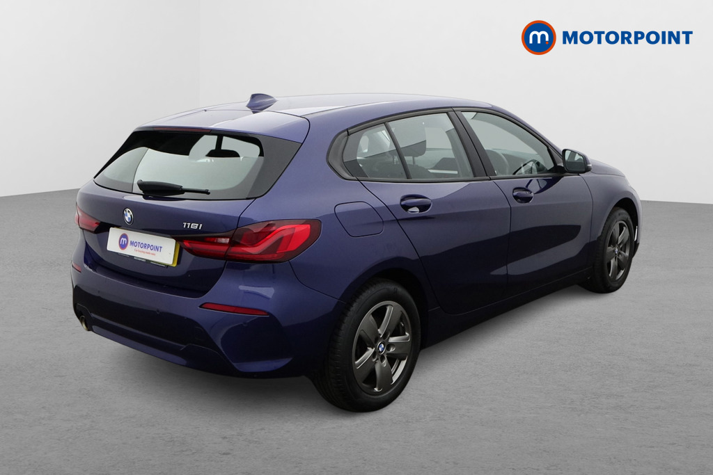 BMW 1 Series SE Automatic Petrol Hatchback - Stock Number (1598086) - Drivers side rear corner