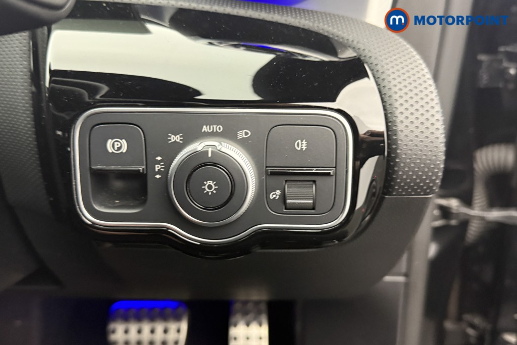 Mercedes-Benz CLA Amg Line Automatic Petrol Coupe - Stock Number (1598125) - 13th supplementary image