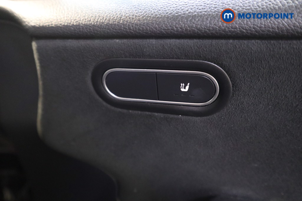 Mercedes-Benz A Class Amg Line Automatic Petrol Saloon - Stock Number (1598271) - 12th supplementary image