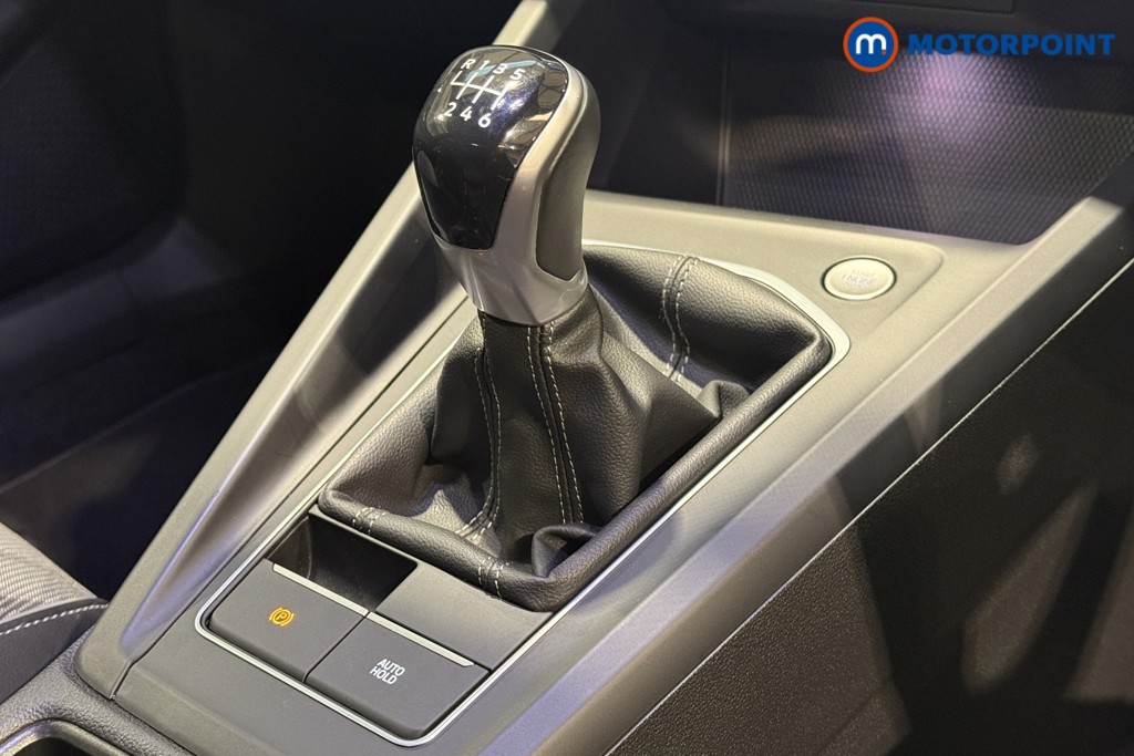 Volkswagen Golf R-Line Manual Petrol Hatchback - Stock Number (1598479) - 12th supplementary image