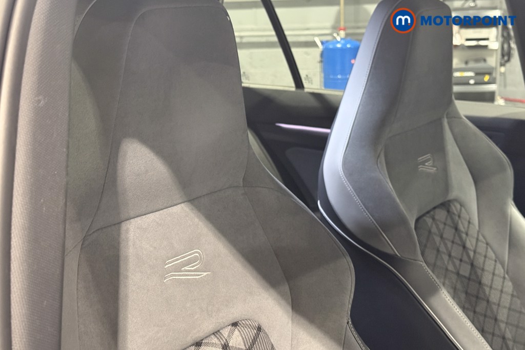 Volkswagen Golf R-Line Manual Petrol Hatchback - Stock Number (1598479) - 18th supplementary image