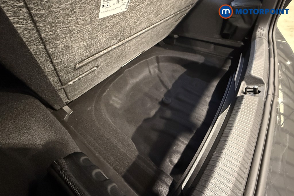 Volkswagen Golf R-Line Manual Petrol Hatchback - Stock Number (1598479) - 26th supplementary image