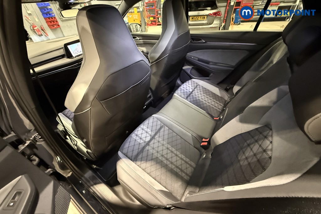 Volkswagen Golf R-Line Manual Petrol Hatchback - Stock Number (1598479) - 27th supplementary image