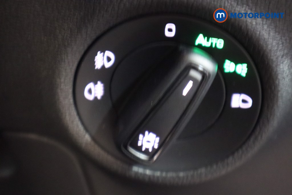 Skoda Karoq Se Drive Automatic Petrol SUV - Stock Number (1598486) - 16th supplementary image