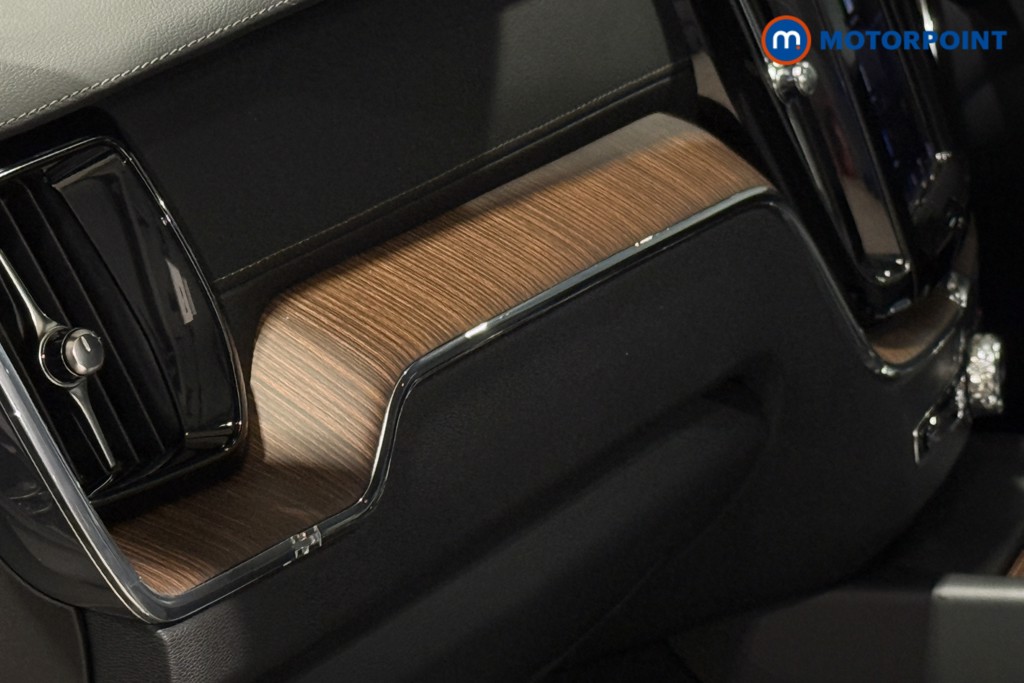 Volvo Xc60 Inscription Automatic Petrol Plug-In Hybrid SUV - Stock Number (1598700) - 36th supplementary image