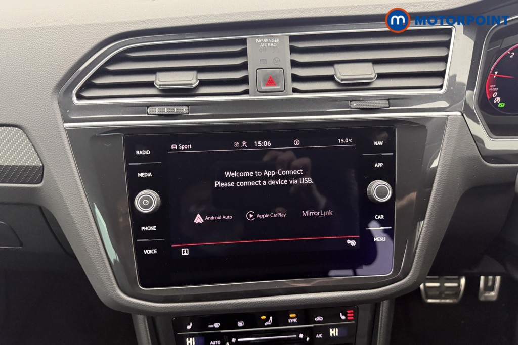 Volkswagen Tiguan R-Line Automatic Diesel SUV - Stock Number (1598956) - 2nd supplementary image