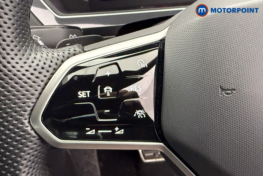 Volkswagen Tiguan R-Line Automatic Diesel SUV - Stock Number (1598956) - 14th supplementary image