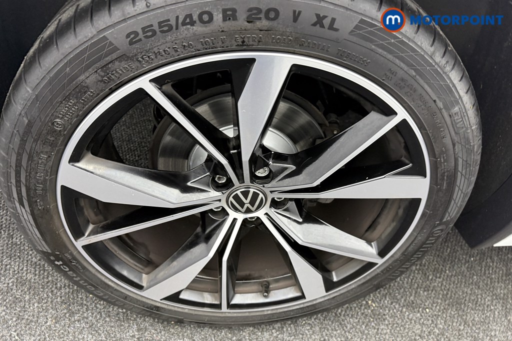 Volkswagen Tiguan R-Line Automatic Diesel SUV - Stock Number (1598956) - 35th supplementary image