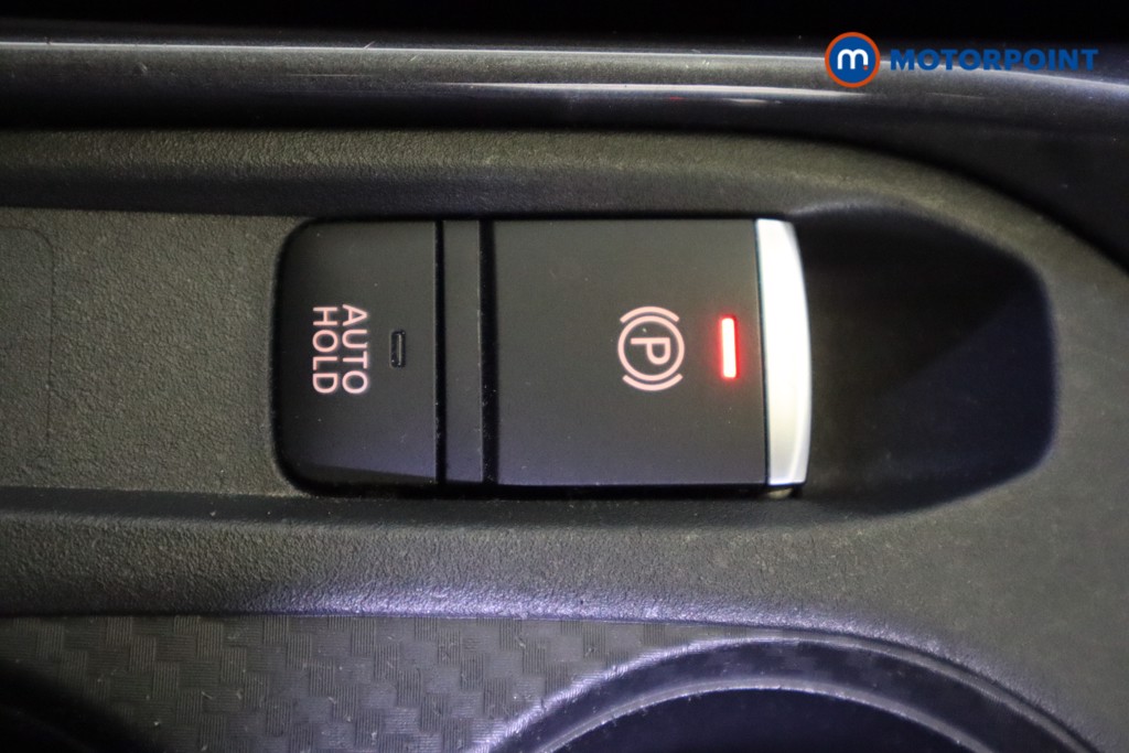 Nissan Juke N-Connecta Manual Petrol SUV - Stock Number (1599090) - 24th supplementary image