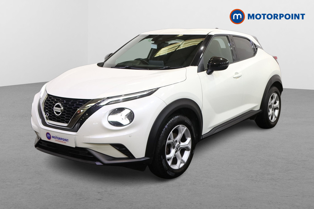 Nissan Juke N-Connecta Manual Petrol SUV - Stock Number (1599090) - Passenger side front corner