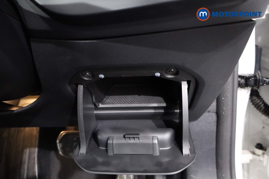 BMW 1 Series M Sport Automatic Petrol Hatchback - Stock Number (1599161) - 19th supplementary image