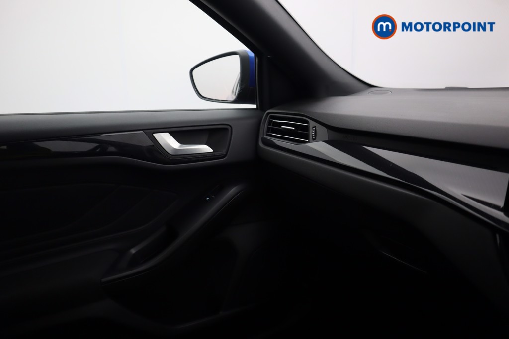 Ford Focus St-Line Automatic Petrol Hatchback - Stock Number (1599421) - 16th supplementary image