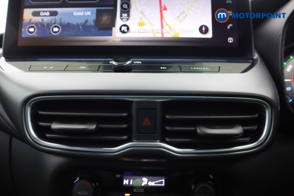 Nissan Juke N-Connecta Automatic Petrol-Electric Hybrid SUV - Stock Number (1599424) - 12th supplementary image