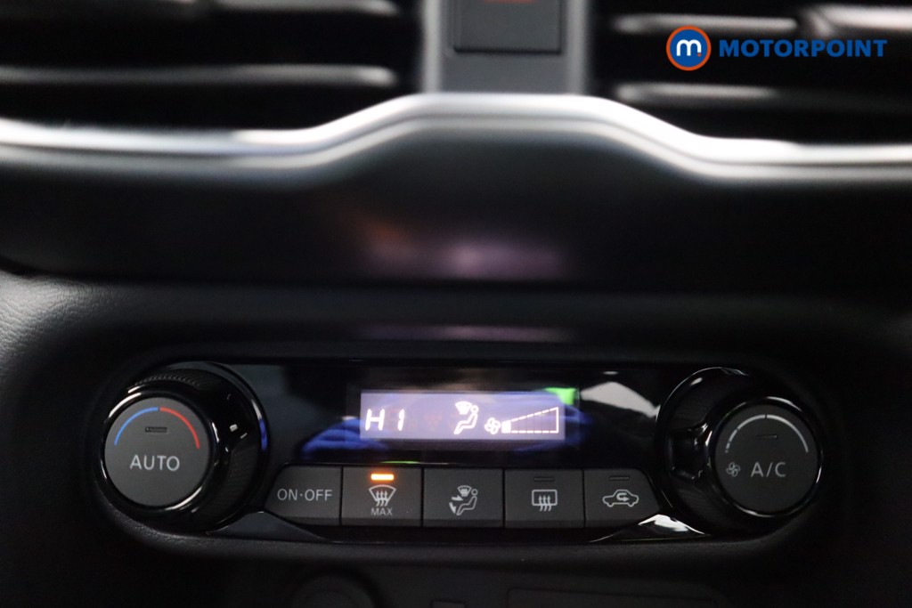 Nissan Juke N-Connecta Automatic Petrol-Electric Hybrid SUV - Stock Number (1599424) - 13th supplementary image