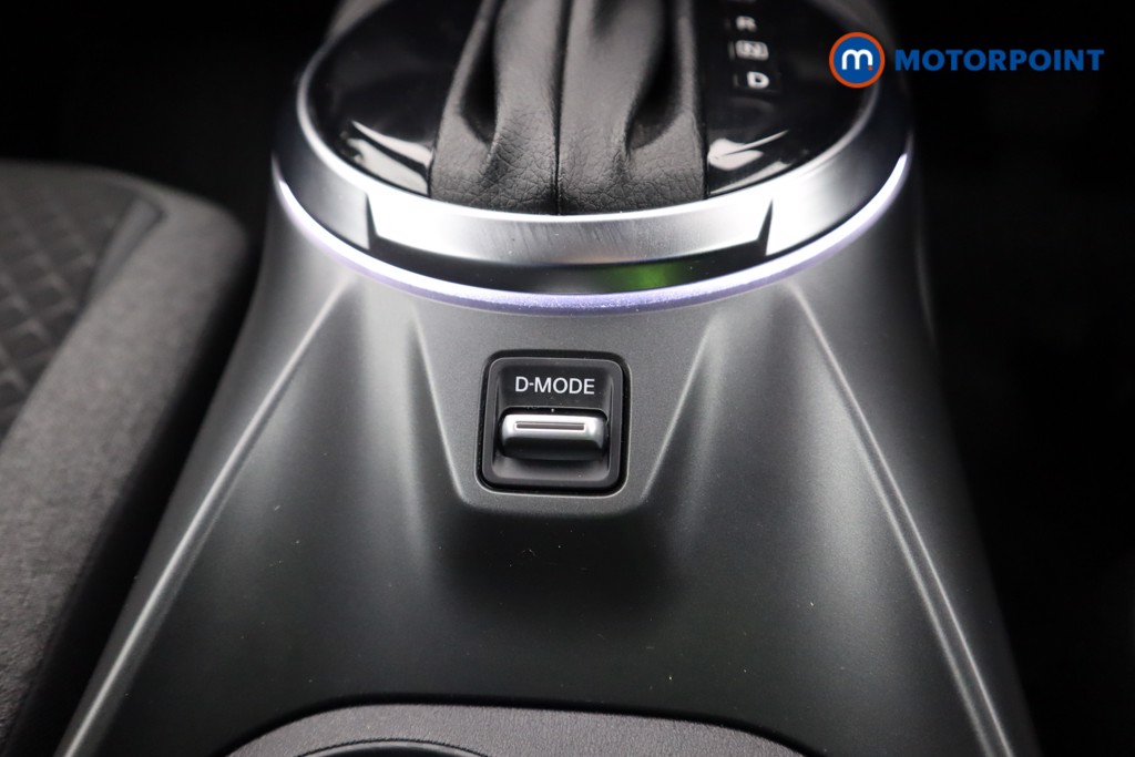 Nissan Juke N-Connecta Automatic Petrol-Electric Hybrid SUV - Stock Number (1599424) - 18th supplementary image