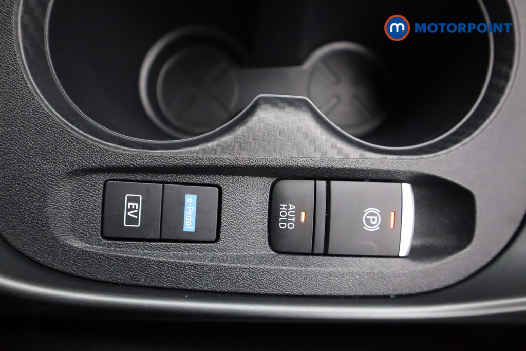 Nissan Juke N-Connecta Automatic Petrol-Electric Hybrid SUV - Stock Number (1599424) - 19th supplementary image