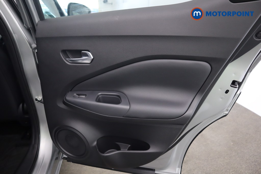 Nissan Juke N-Connecta Automatic Petrol-Electric Hybrid SUV - Stock Number (1599424) - 29th supplementary image