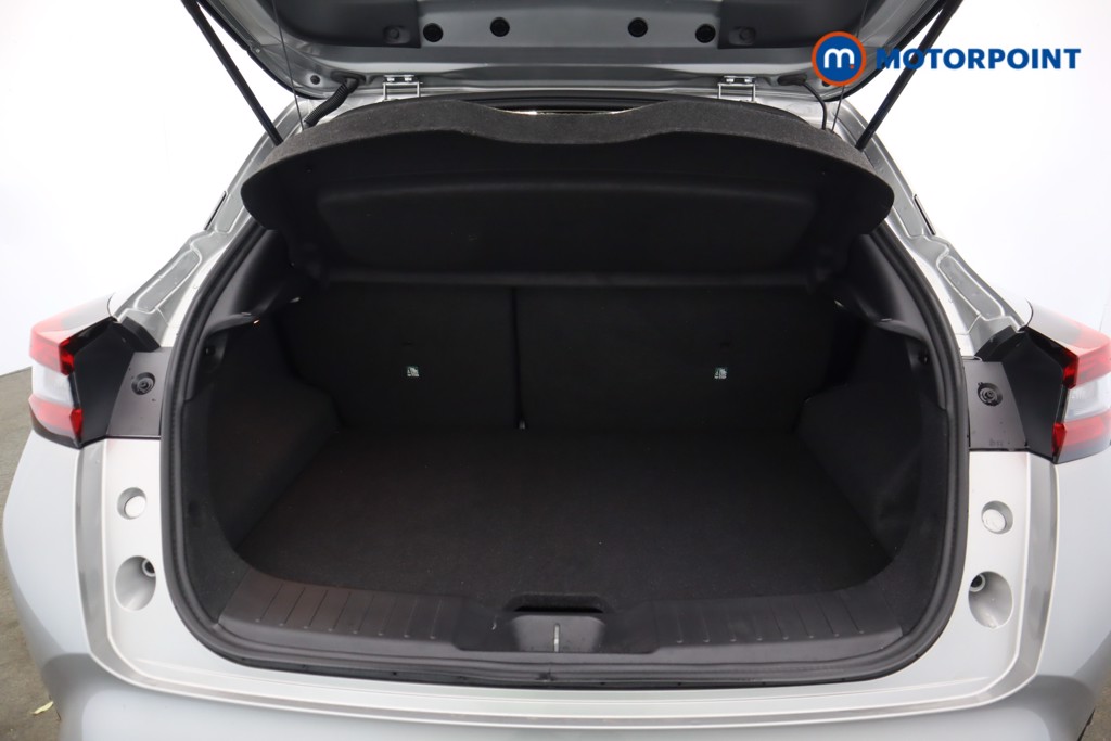 Nissan Juke N-Connecta Automatic Petrol-Electric Hybrid SUV - Stock Number (1599424) - 32nd supplementary image