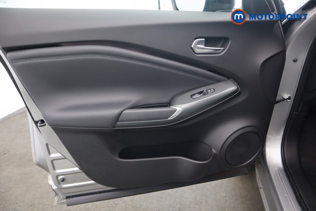 Nissan Juke N-Connecta Automatic Petrol-Electric Hybrid SUV - Stock Number (1599424) - 37th supplementary image