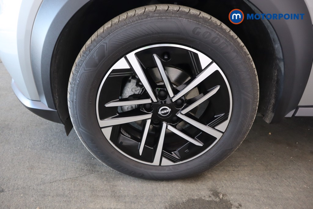 Nissan Juke N-Connecta Automatic Petrol-Electric Hybrid SUV - Stock Number (1599424) - 39th supplementary image