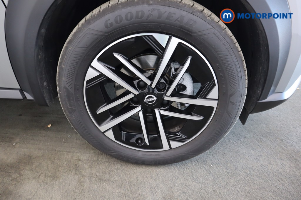 Nissan Juke N-Connecta Automatic Petrol-Electric Hybrid SUV - Stock Number (1599424) - 40th supplementary image