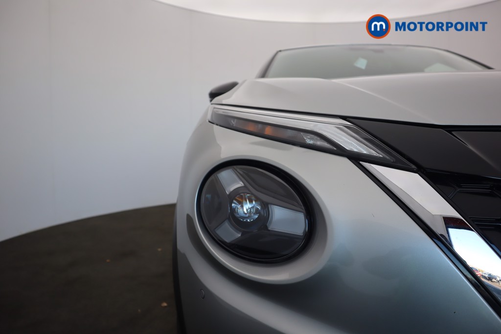 Nissan Juke N-Connecta Automatic Petrol-Electric Hybrid SUV - Stock Number (1599424) - 1st supplementary image