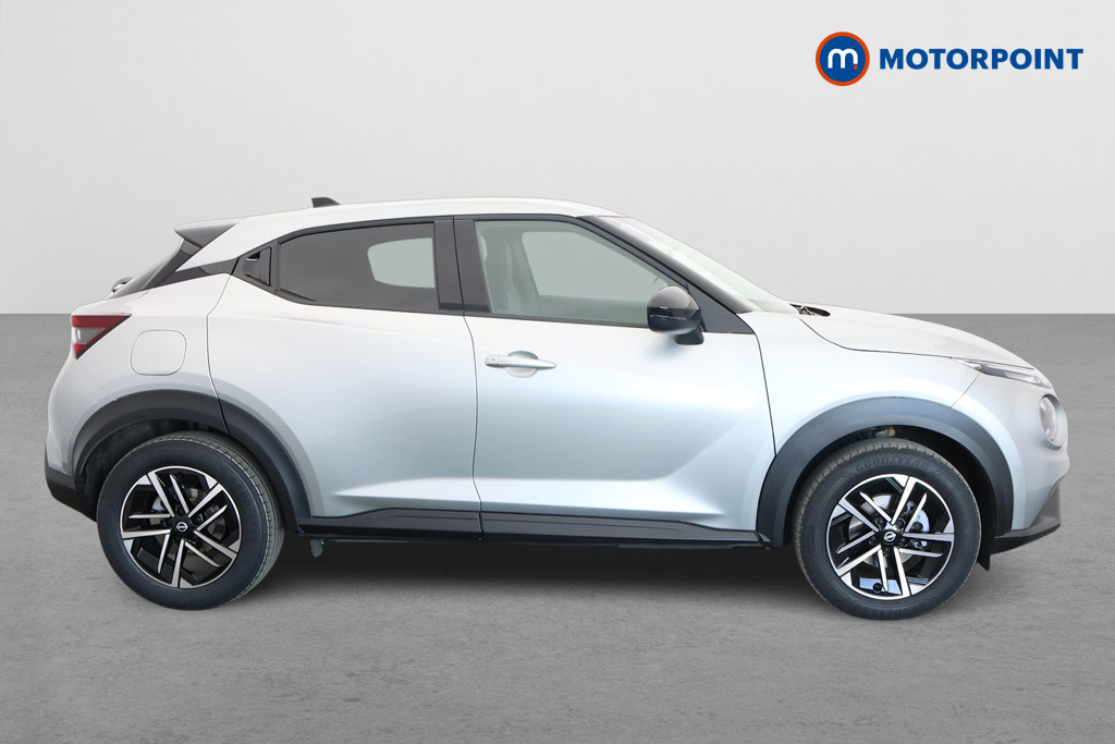 Nissan Juke N-Connecta Automatic Petrol-Electric Hybrid SUV - Stock Number (1599424) - Drivers side