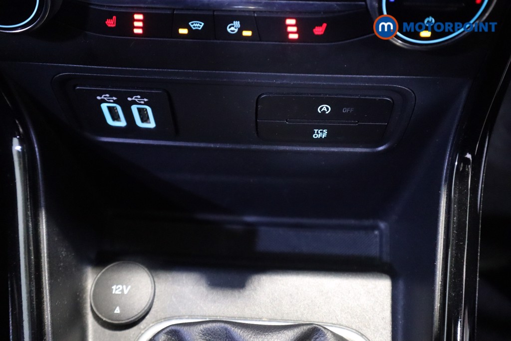 Ford Ecosport Titanium Manual Petrol SUV - Stock Number (1599466) - 23rd supplementary image