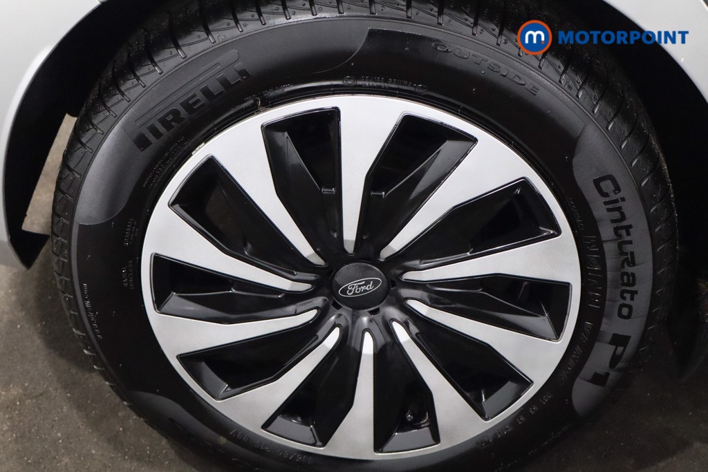 Ford Fiesta Titanium Manual Petrol Hatchback - Stock Number (1599634) - 9th supplementary image