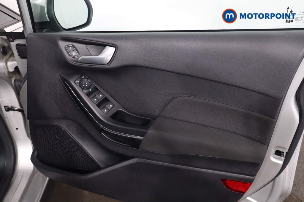 Ford Fiesta Titanium Manual Petrol Hatchback - Stock Number (1599634) - 20th supplementary image